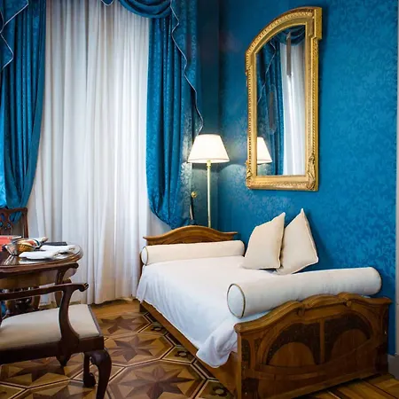 Relais & Chateaux Crespi Hotel