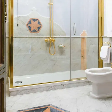 Relais & Chateaux Crespi Hotell 5*