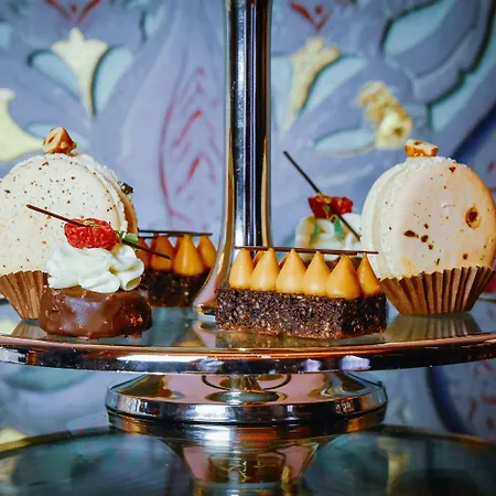 فندق Relais & Chateaux Crespi 5*