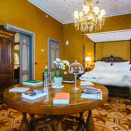 Relais & Chateaux Crespi Hotel