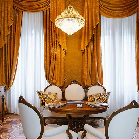 Hotel Relais & Chateaux Crespi Orta San Giulio