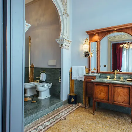 Relais & Chateaux Crespi Отель Орта-Сан-Джулио