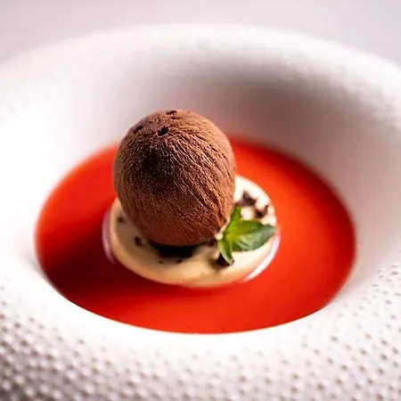Hotel Relais & Chateaux Crespi 5*
