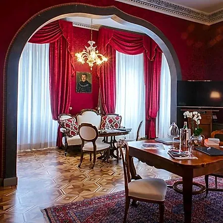 Relais & Chateaux Crespi