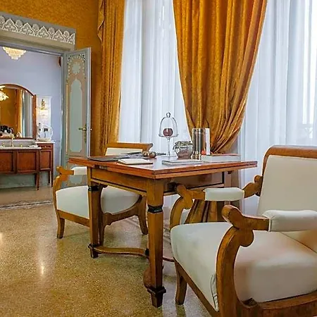 Hotel Relais & Chateaux Crespi Orta San Giulio