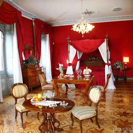 Relais & Chateaux Crespi Отель 5*