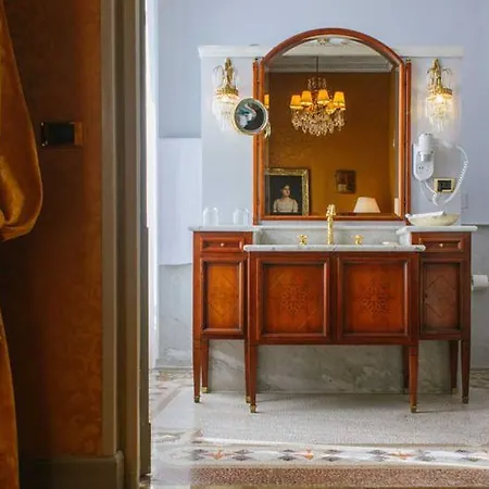 Relais & Chateaux Crespi