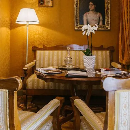 Relais & Chateaux Crespi Hotel 5*