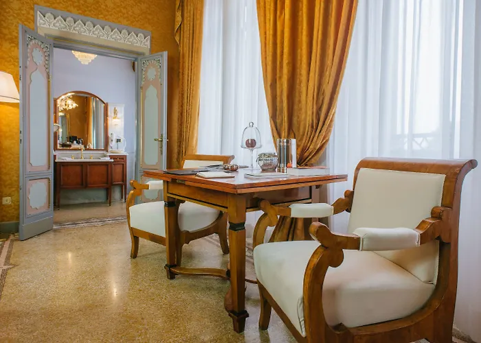 Relais & Chateaux Crespi Orta San Giulio